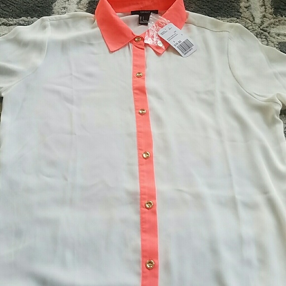 NWT Semi-Sheer Button Down Blouse - Picture 4 of 8